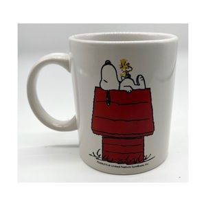 Snoopy and Woodstock on top of doghouse - dishwasher and microwave safe